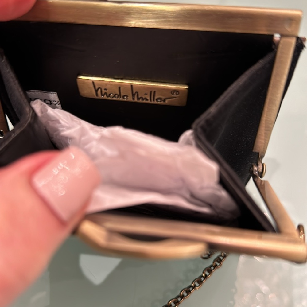 Nicole Miller Vintage Barbie themed evening bag. - Picture 6 of 11